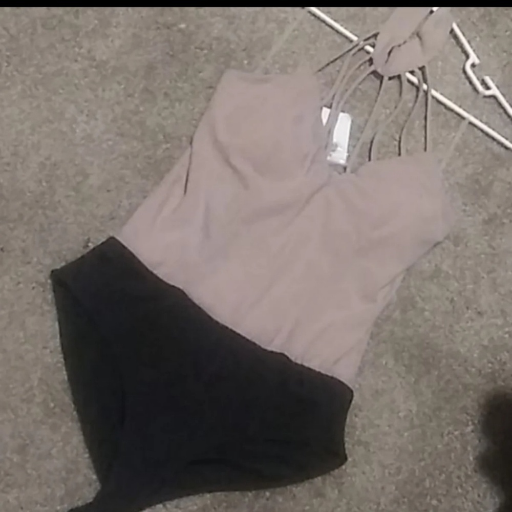 Choker neck bodysuit